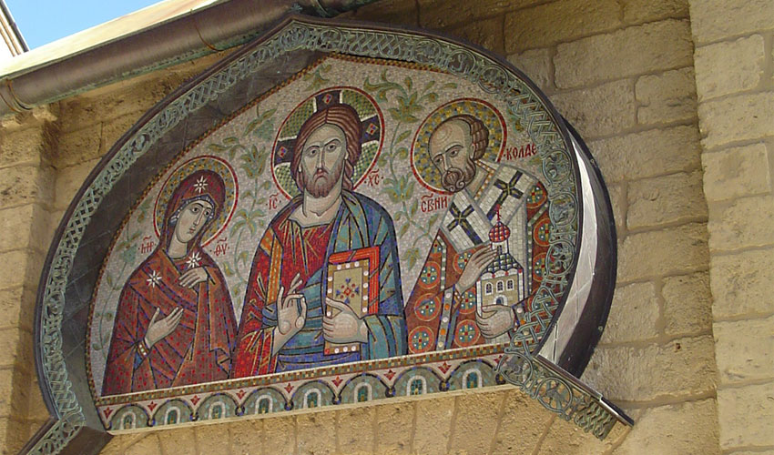 Chiesa Russa di S. Nicola, mosaico sul portale