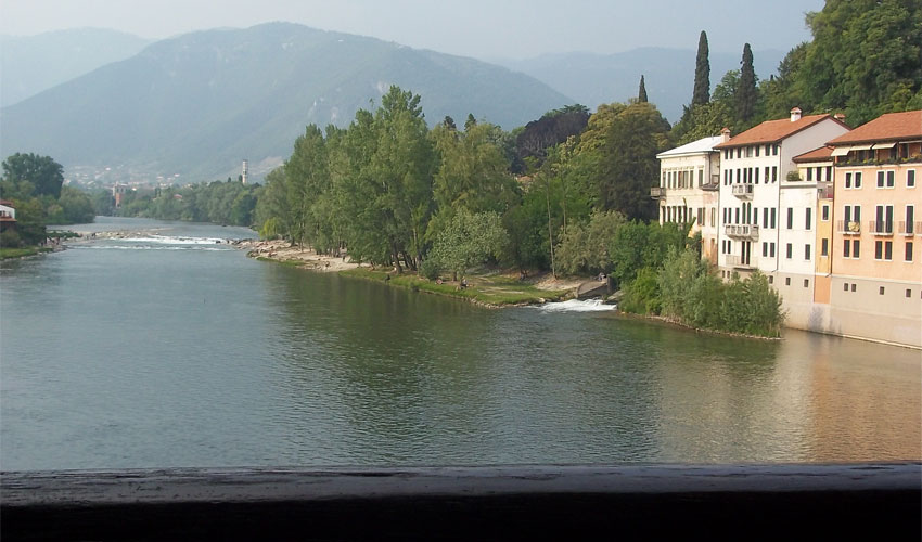 Bassano, vista dal Ponte degli Alpini